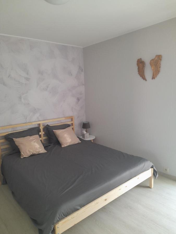 Plumes Et Zen Apartamento Seraing Exterior foto
